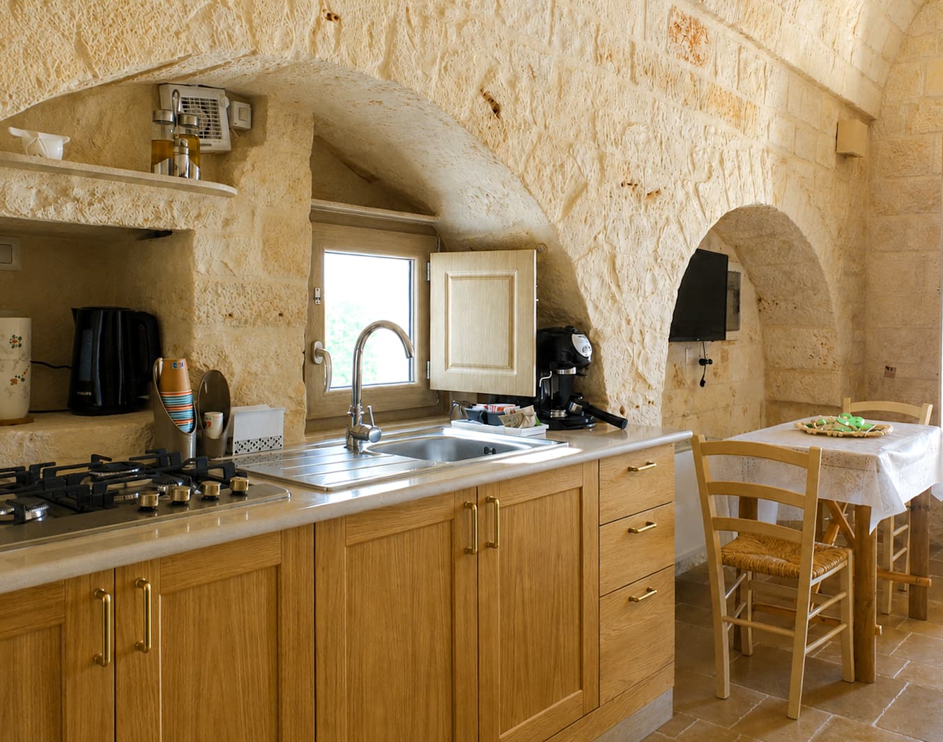 Forconi — cucina e zona pranzo